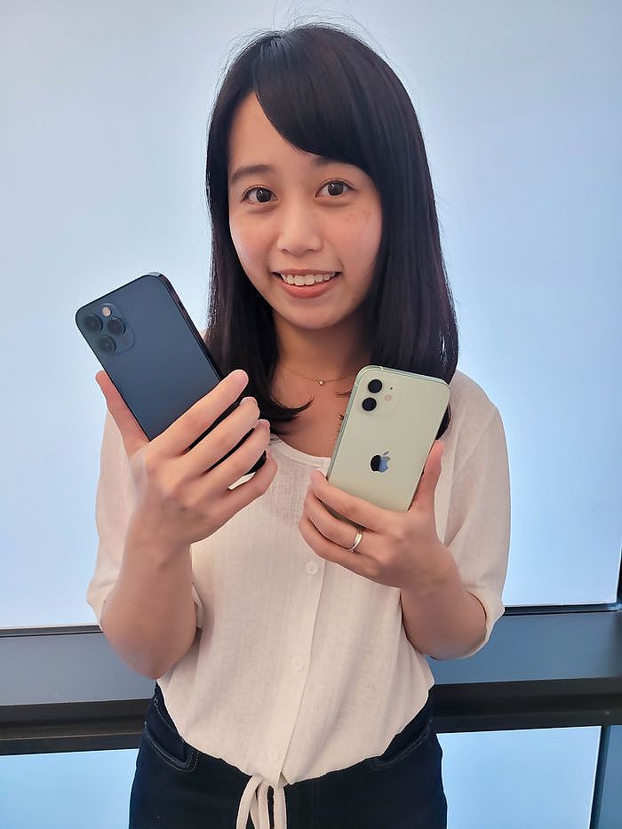 蘋果5G手機 iPhone 12 與 iPhone 12 Pro 開箱、規格比較看看哪裡不一樣? 1 01 Copy 2